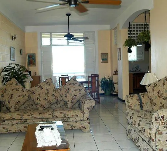 Aparthotel At Fisherman's Point 2*